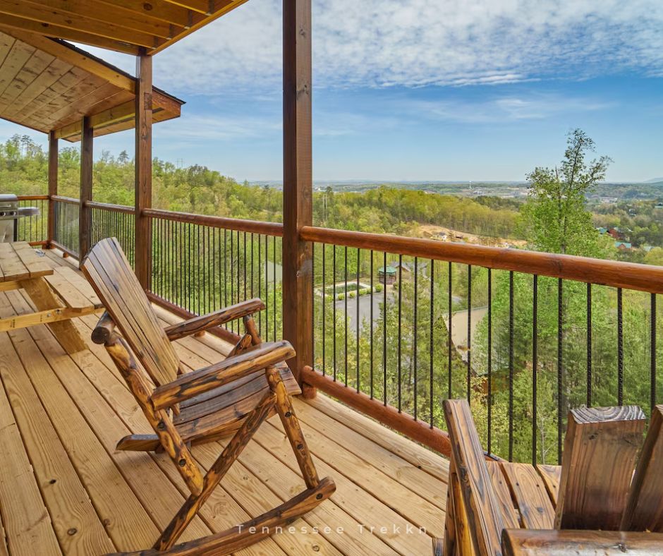 Beyond Views Cabin: Sit back in the rocking chairs and also enjoy those peaceful mountain views.