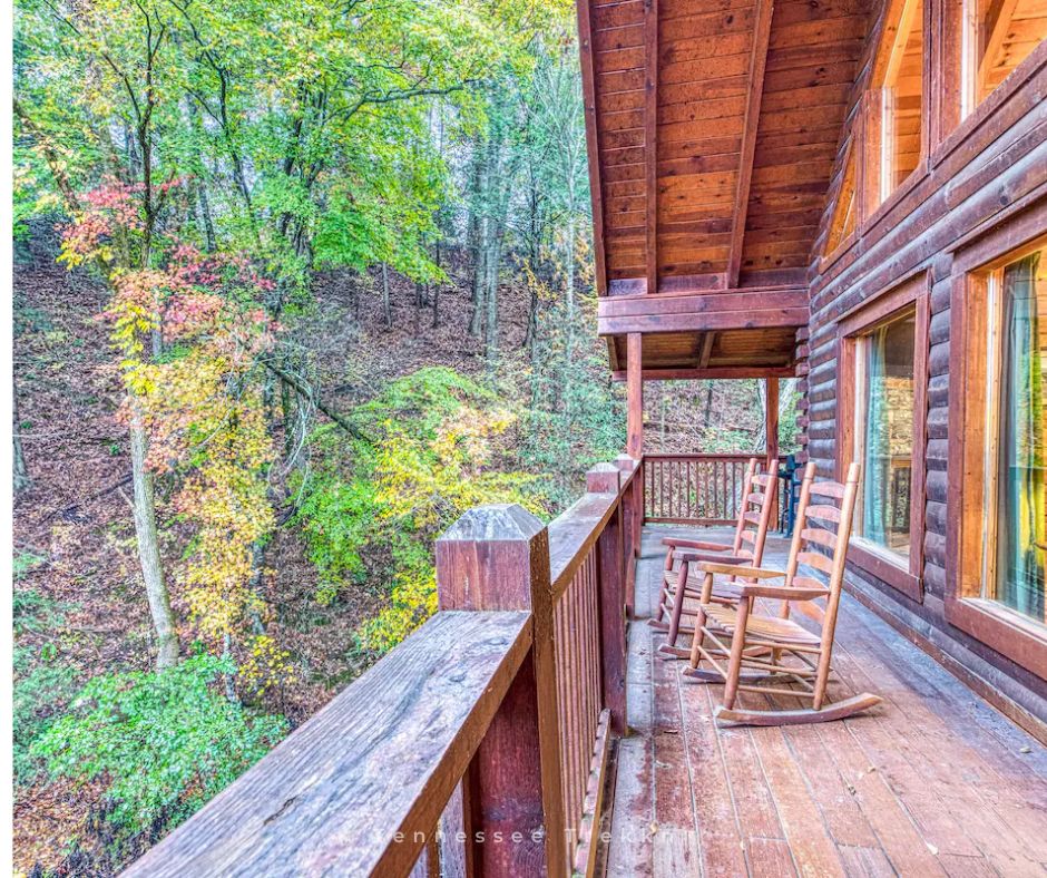 Blackberry Cobbler Cabin: So, sit back in the rocking chairs and enjoy the scenic views from the deck.