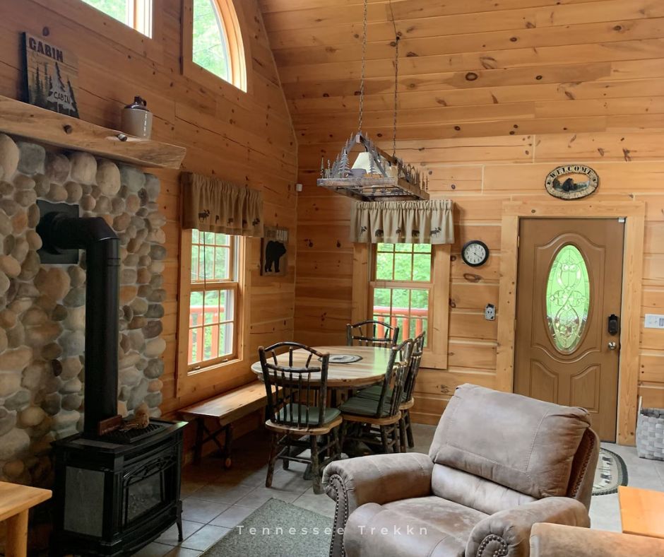 Appalachian Joy Cabin – Pigeon Forge Cabin Rental with HOT TUB