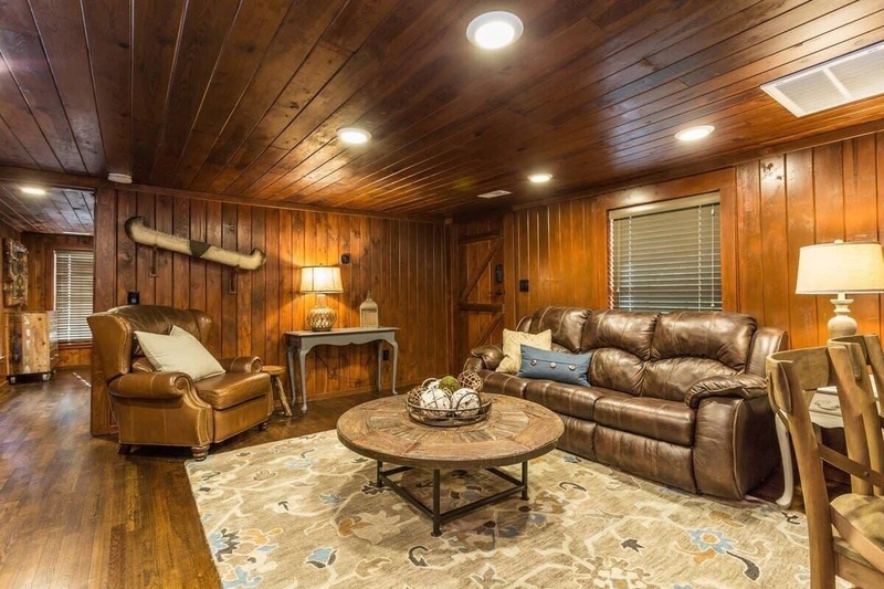 Cabin Living area. Smoky Mountains, Tennessee