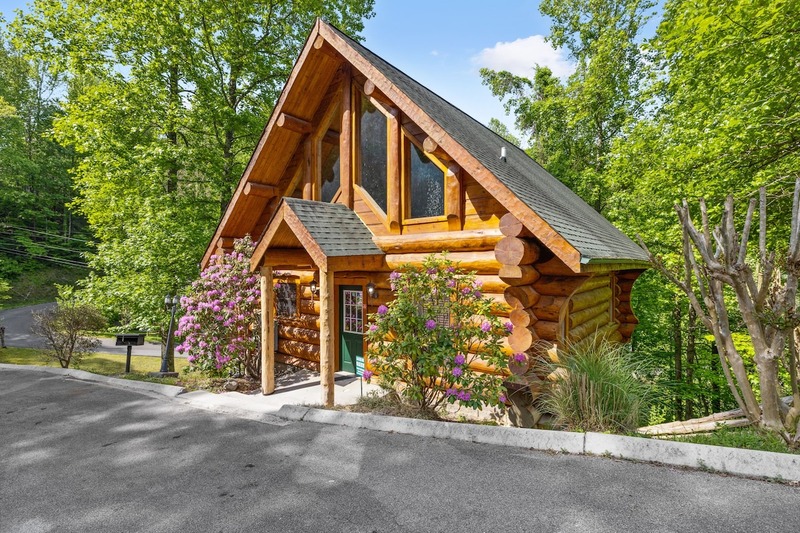 Gatlinburg, TN, Places to stay. Log Cabin