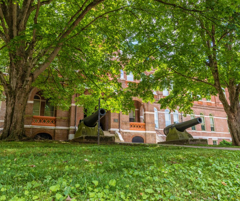 Front lawn of the Knox County Courthouse in downtown knoxville.  two cannons are located on the lawn.  great for knoxville history itenerary.