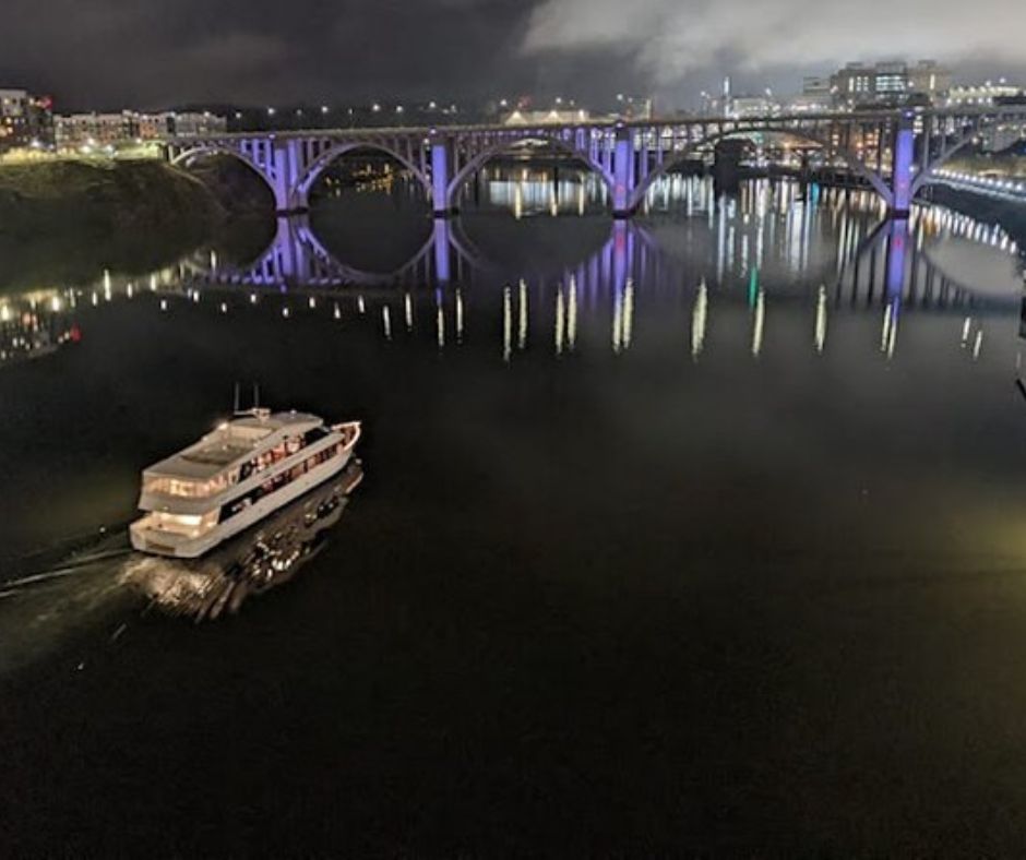 Evening Riverboat cruise on the Tennessee River. Things to do in Knoxville TN