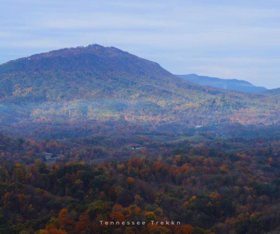 Just look at those amazing fall colors from above! Book your flight HERE and see it for yourself. Helicopter Rides in the Smokies!