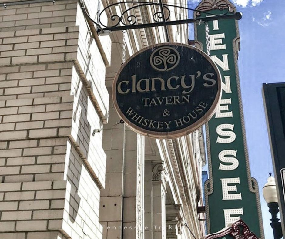 Clancy’s Tavern: Located right next to the historic Tennessee Theatre, Clancy’s is your go-to spot for a cozy Irish pub experience in downtown Knoxville! Photo Credit: Clancy’s Tavern