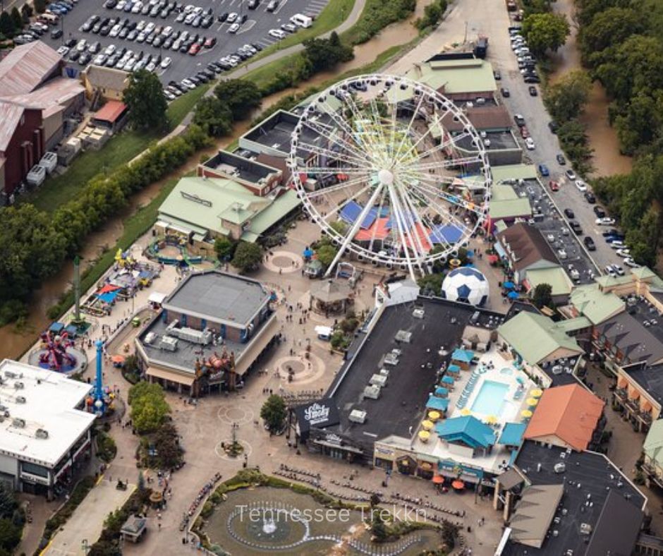 The Wheel at The Island looks incredible, especially from high above Pigeon Forge! Book your Pigeon Forge helicopter ride HERE!