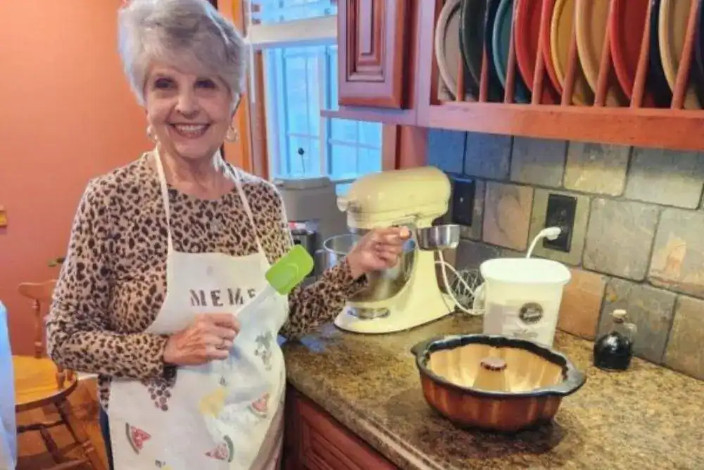 Meme in her kitchen where she bakes amazing southern desserts and holiday cakes - including her amazing Hummingbird Cake recipe. 