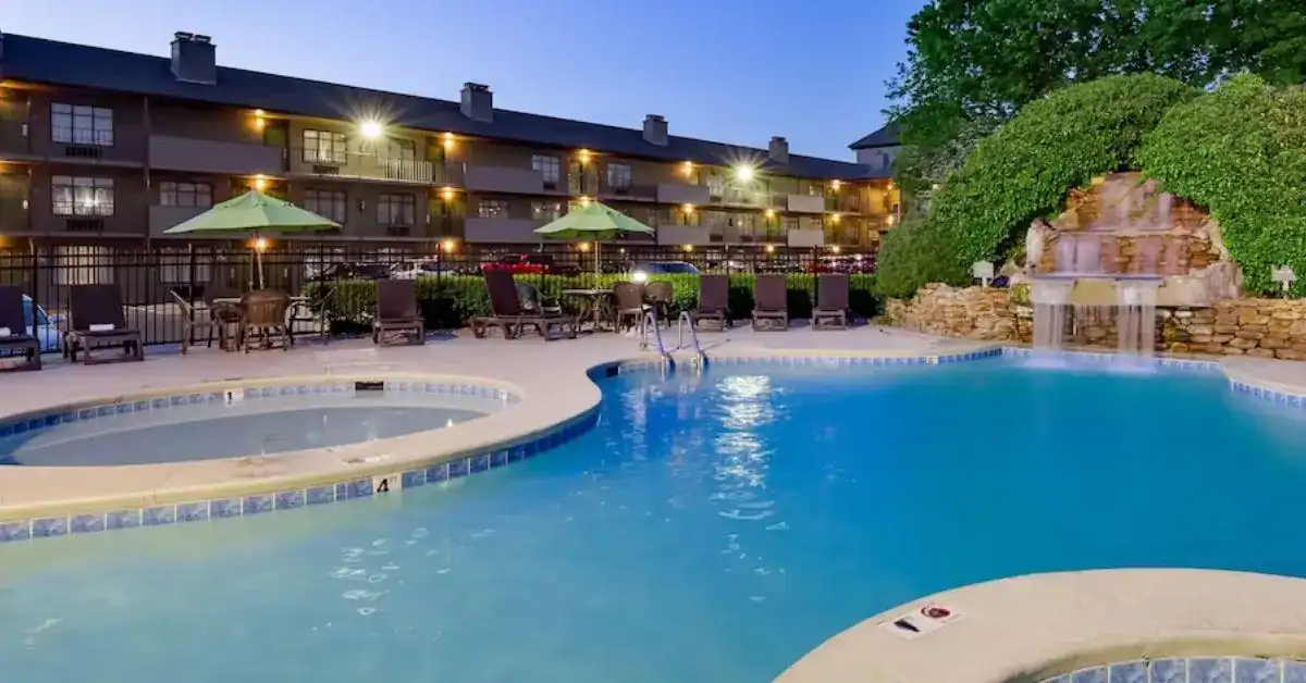 Exterior of Best Western Plaza in Pigeon Forge, an affordable hotel option under 0 near top attractions in the Smoky Mountains