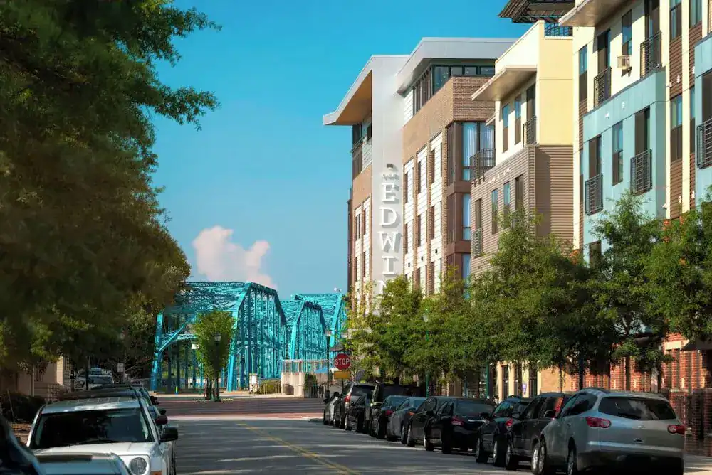 The Edwin Hotel Chattanooga TN beside Walnut Street Bridge and Tennessee River