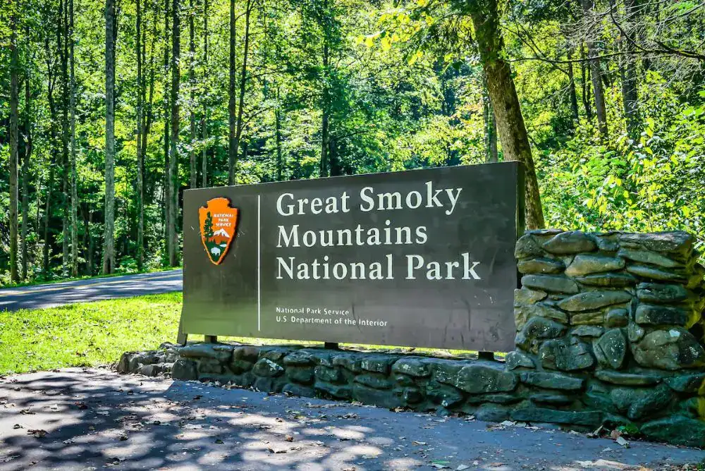 Entrance sign to Great Smoky Mountains National Park near Chalet Village, a luxury Gatlinburg cabin rental close to outdoor adventure.