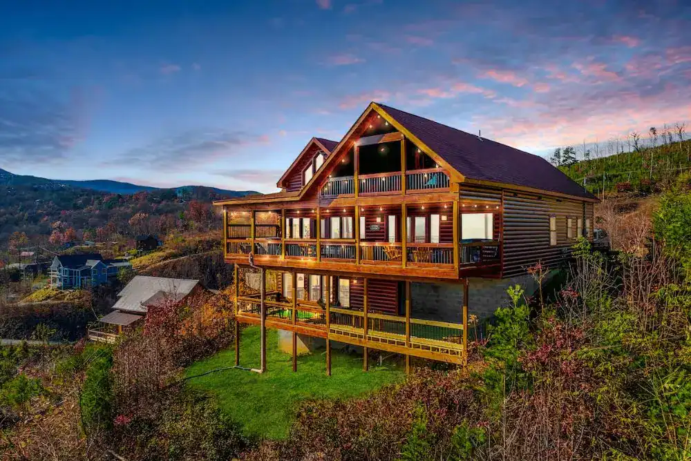 Morning Star Cabin in Gatlinburg, a Smoky Mountain cabin rental perfect for group getaways, featuring cozy design and mountain views.