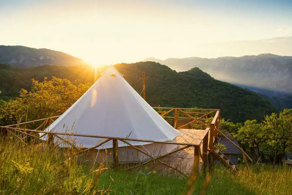 Cabin life might be the best way to enjoy a weekend getaway trip.