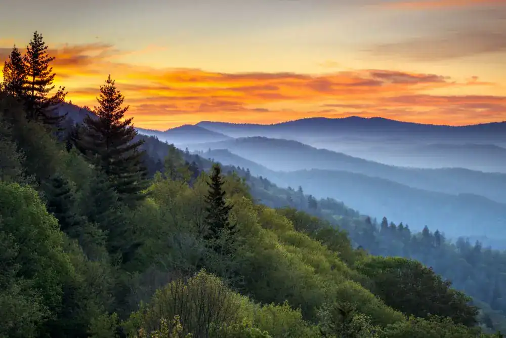 Sunset over the Smoky Mountains i