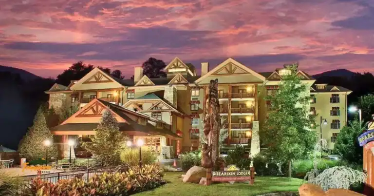 Downtown Gatlinburg hotel in the Smoky Mountains