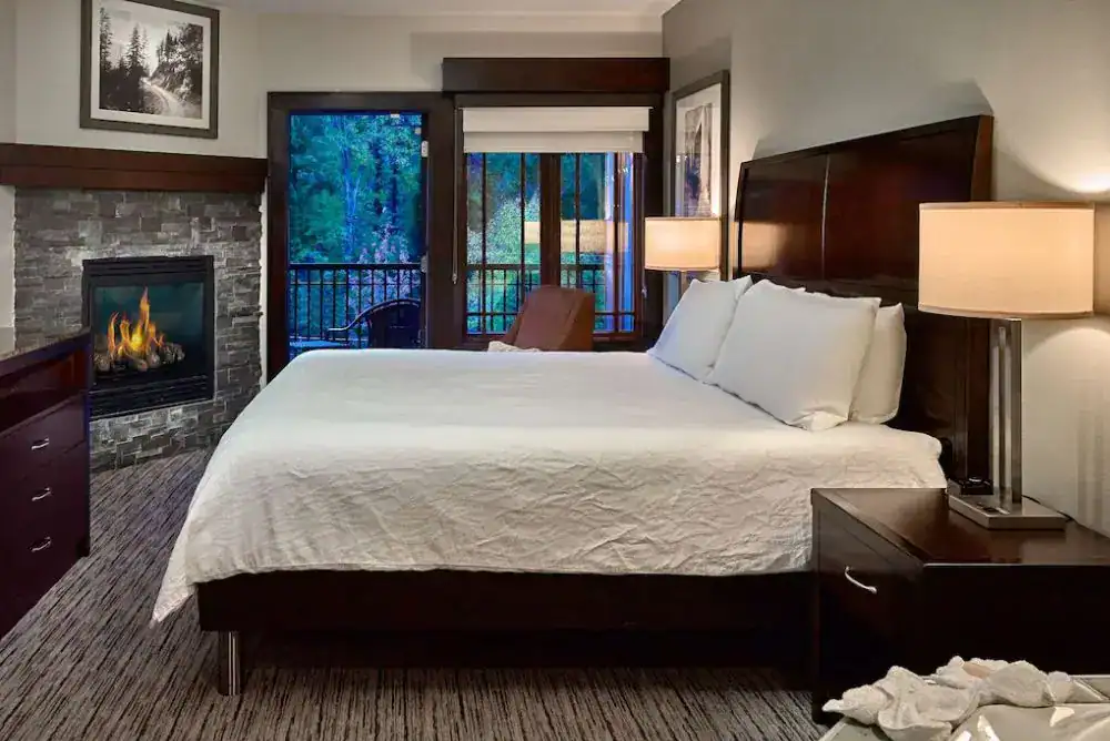 Hilton Garden Inn room with fireplace in the Smokies