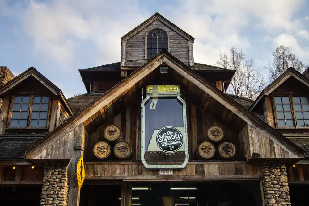Ole Smoky Moonshine distillery in downtown Gatlinburg, a lively spot for a moonshine tasting in Gatlinburg and a favorite stop in the Smokies.