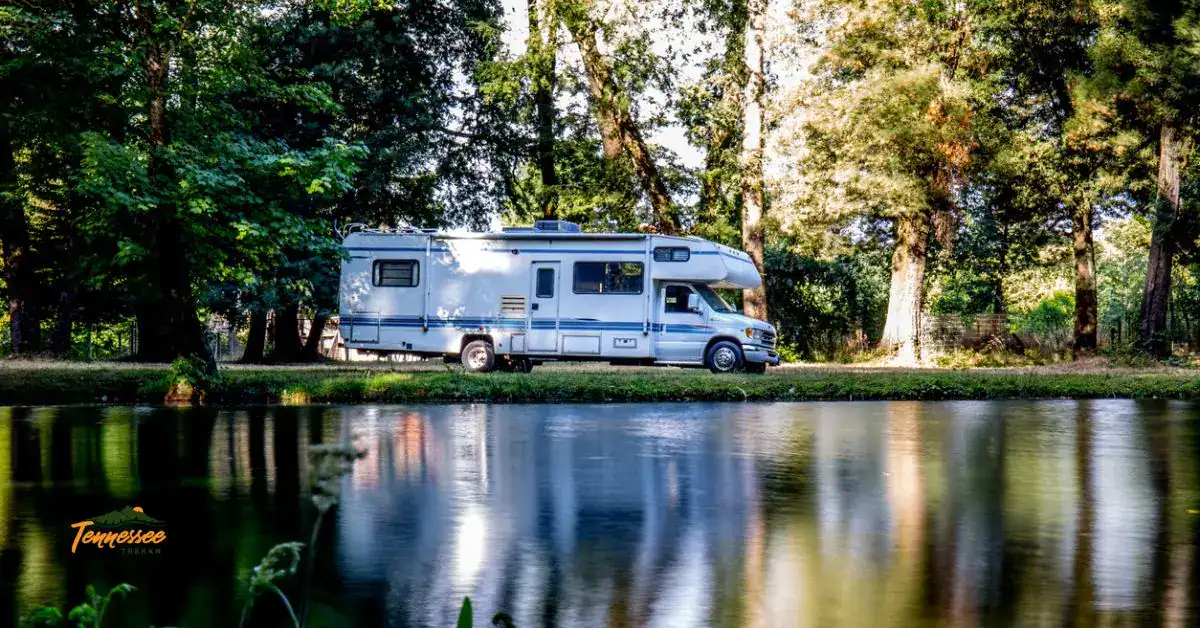 RV waterfront campsite in Tennessee