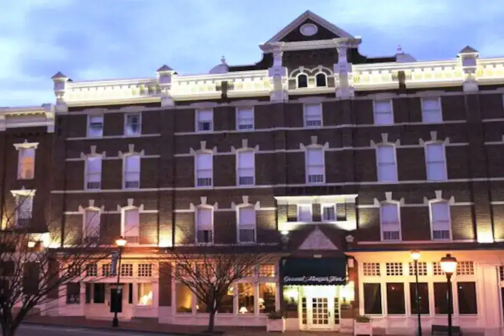 Exteiror of the General Morgan Inn in Greenveville, Tennessee.